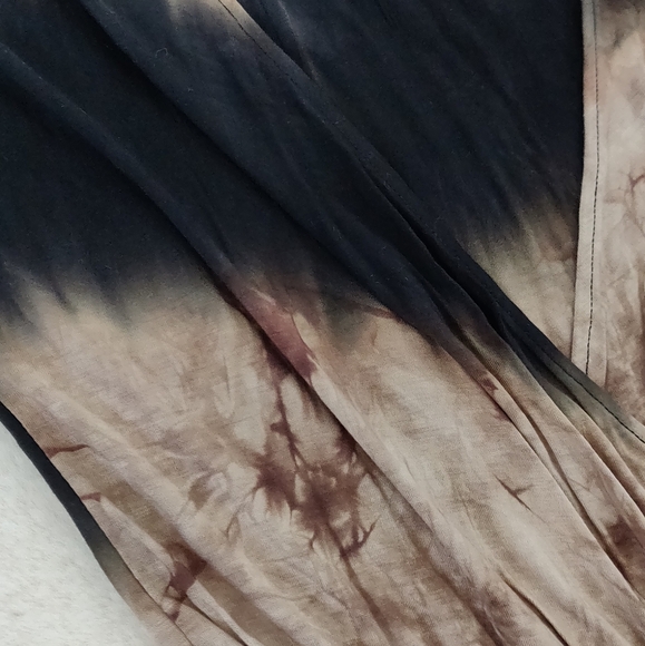 FINAL SALE 🆕🌿TIE DYE KNIT ROMPER🌿 - Picture 5 of 7